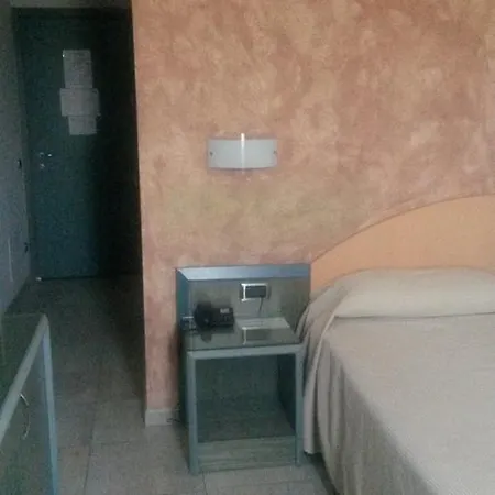 Mory Hotel 3*